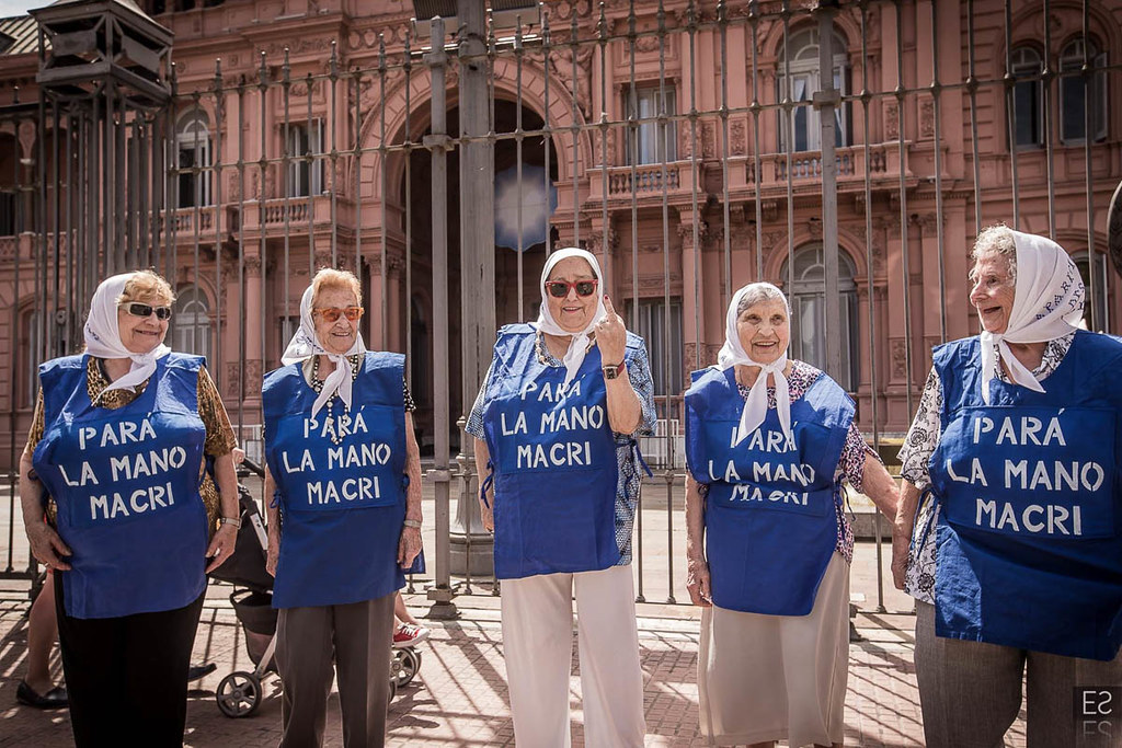 Fotógrafo Estanislao Santos - Estanislao Santos fotógrafo | Registro fotográfico: Memoria en la calle en Buenos Aires, Argentina