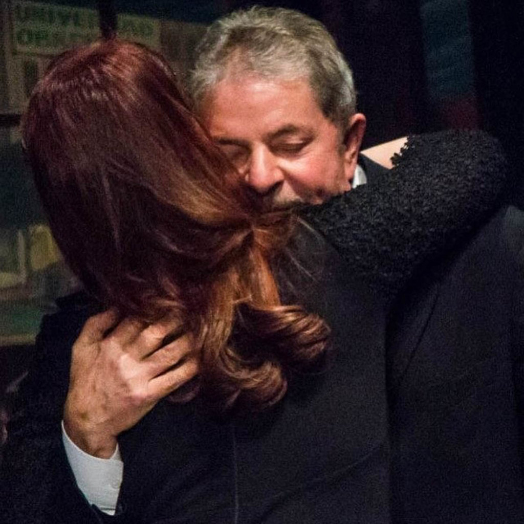 Fotógrafo Estanislao Santos - Estanislao Santos fotógrafo | Registro fotográfico: Lula Da Silva frente a la multitud en Brasil