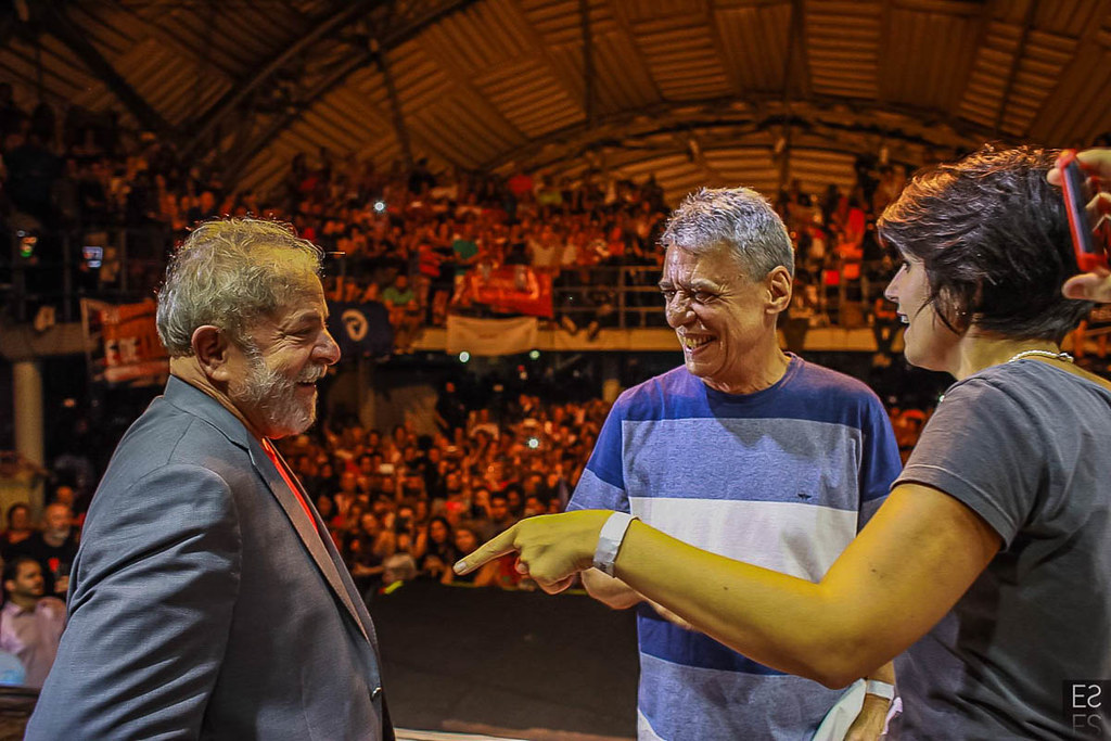 Fotógrafo Estanislao Santos - Estanislao Santos fotógrafo | Registro fotográfico: Lula Da Silva frente a la multitud en América Latina